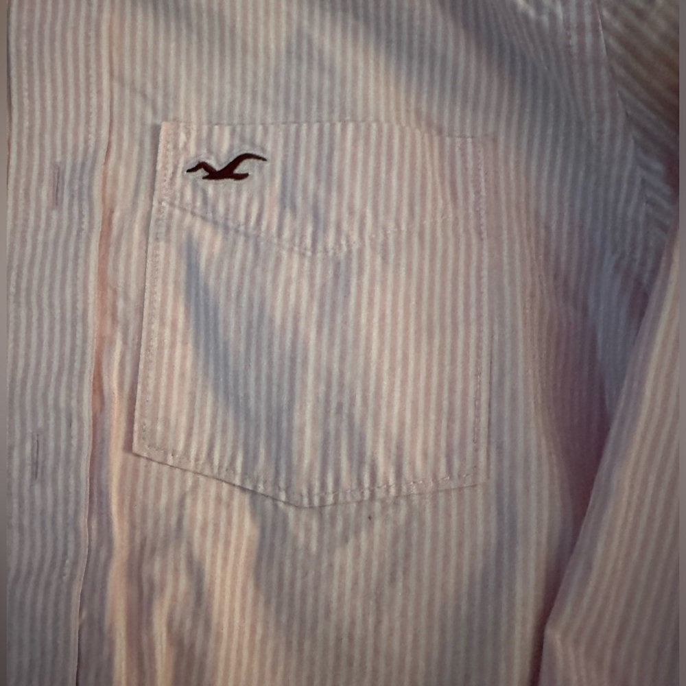 HOLLISTER MEN’s pink button down shirt - Picture 2 of 4